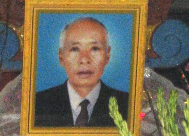 Di ảnh nạn nhân.