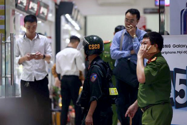 Nhung ai tron truy na cung Tong giam doc Nhat Cuong?