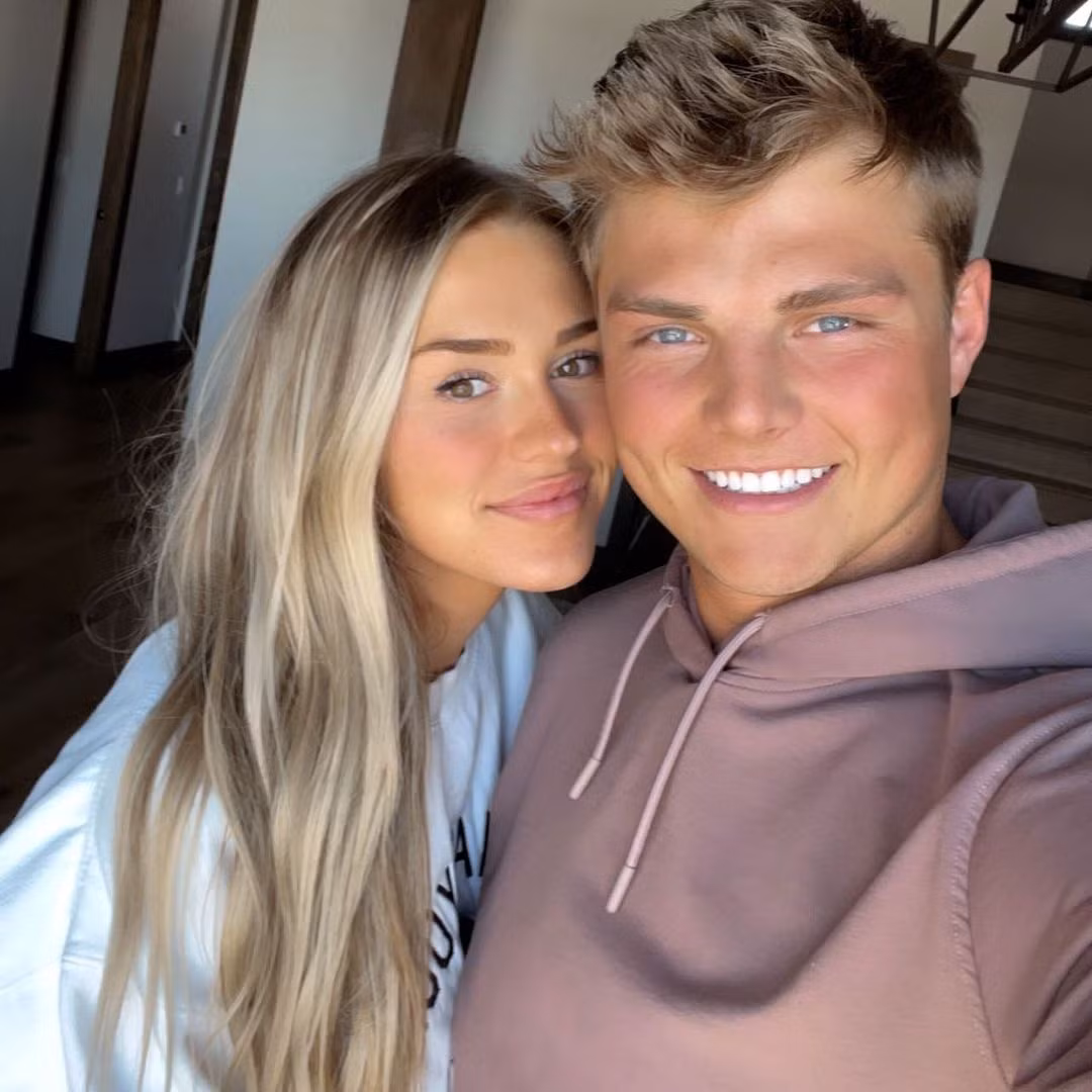 Không chỉ đăng nhiều ảnh chụp chung, Gile từng có chia sẻ ngọt ngào về nửa kia: “Anh ấy là người vị tha, tốt bụng và chăm chỉ nhất mà tôi biết. Tôi là cô gái may mắn nhất trên thế giới và không biết mình đã làm gì để xứng đáng với anh ấy”.