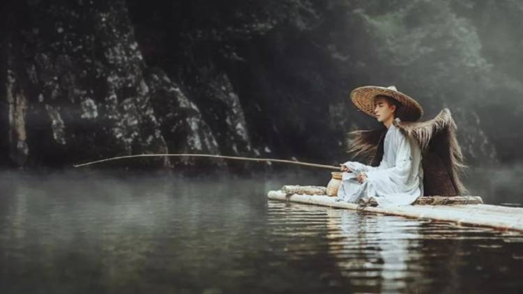 Đời người thà sống bần hàn mà vui vẻ còn hơn giàu sang mà gặp họa Doi nguoi tha song ban han ma vui ve con hon giau sang ma gap hoa