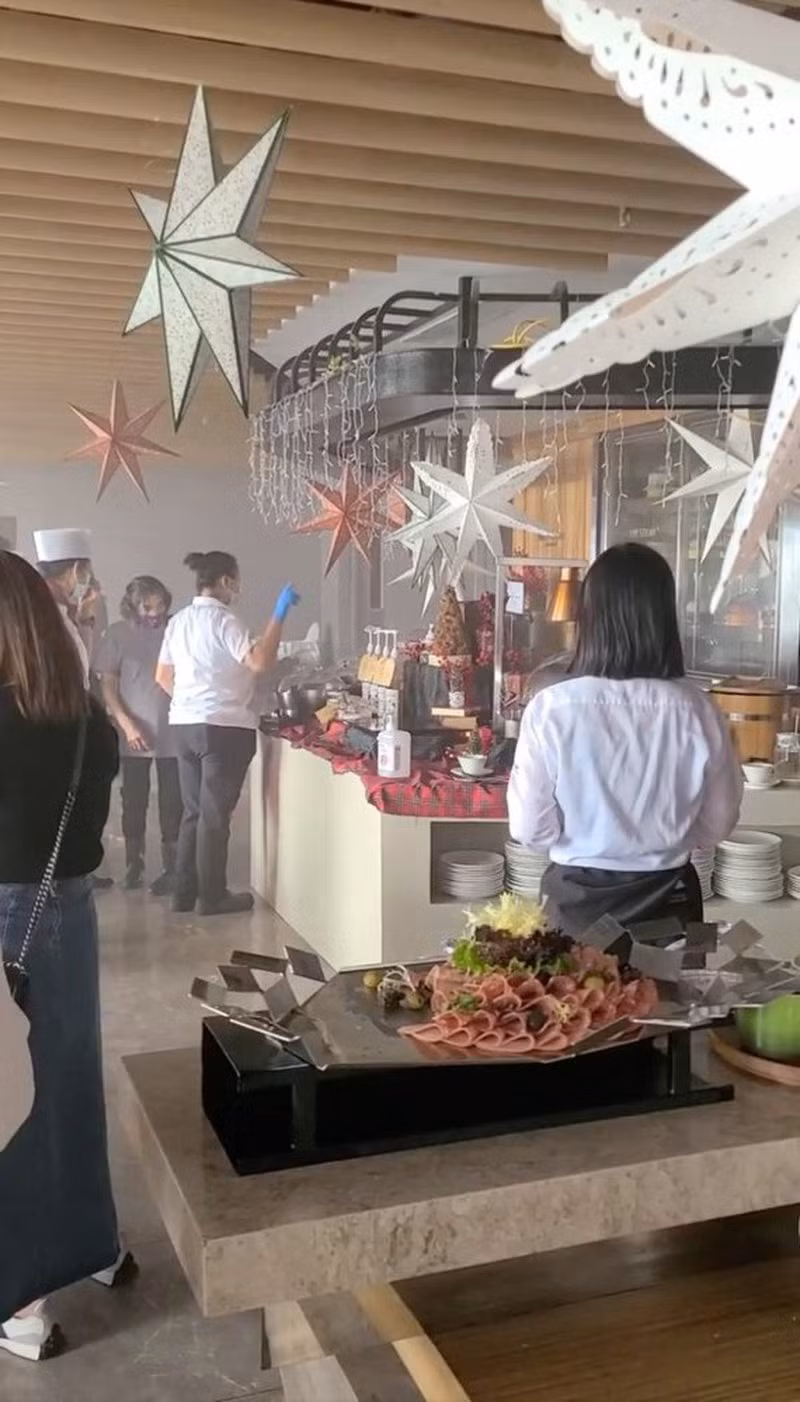 Hong Kong: Chay lon tai Trung tam Thuong mai The gioi, hon 300 nguoi mac ket-Hinh-2