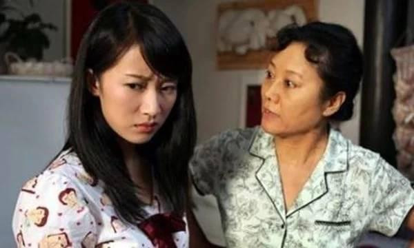 Bi me chong vu an cap 300 trieu, con dau tra thu khien ba kinh so