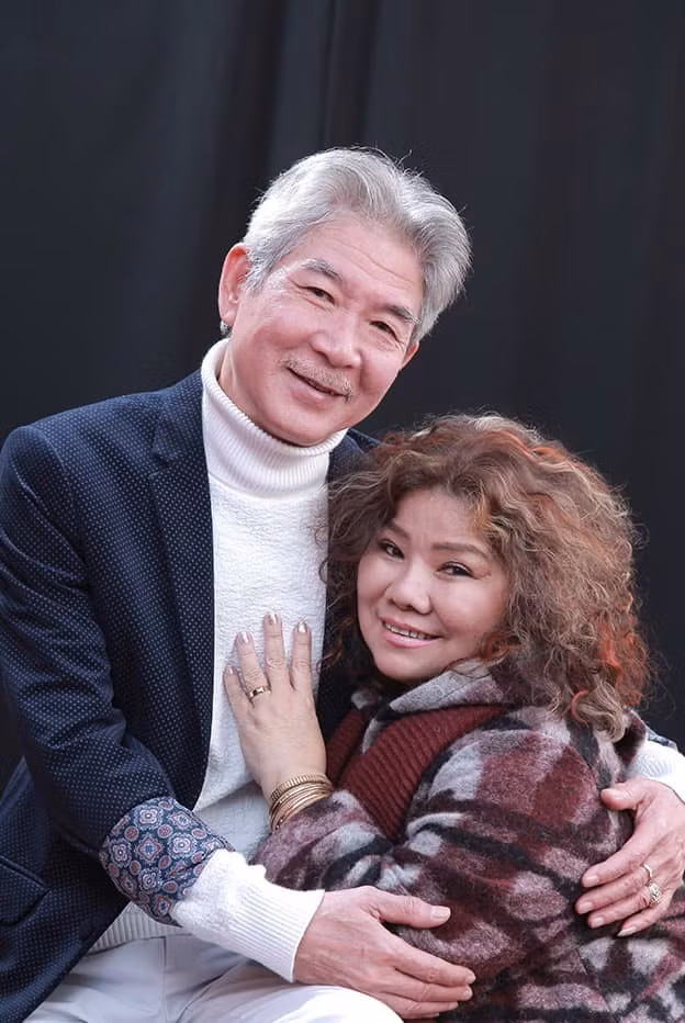 NSND Thanh Hoa song an yen ben chong kem 6 tuoi-Hinh-3