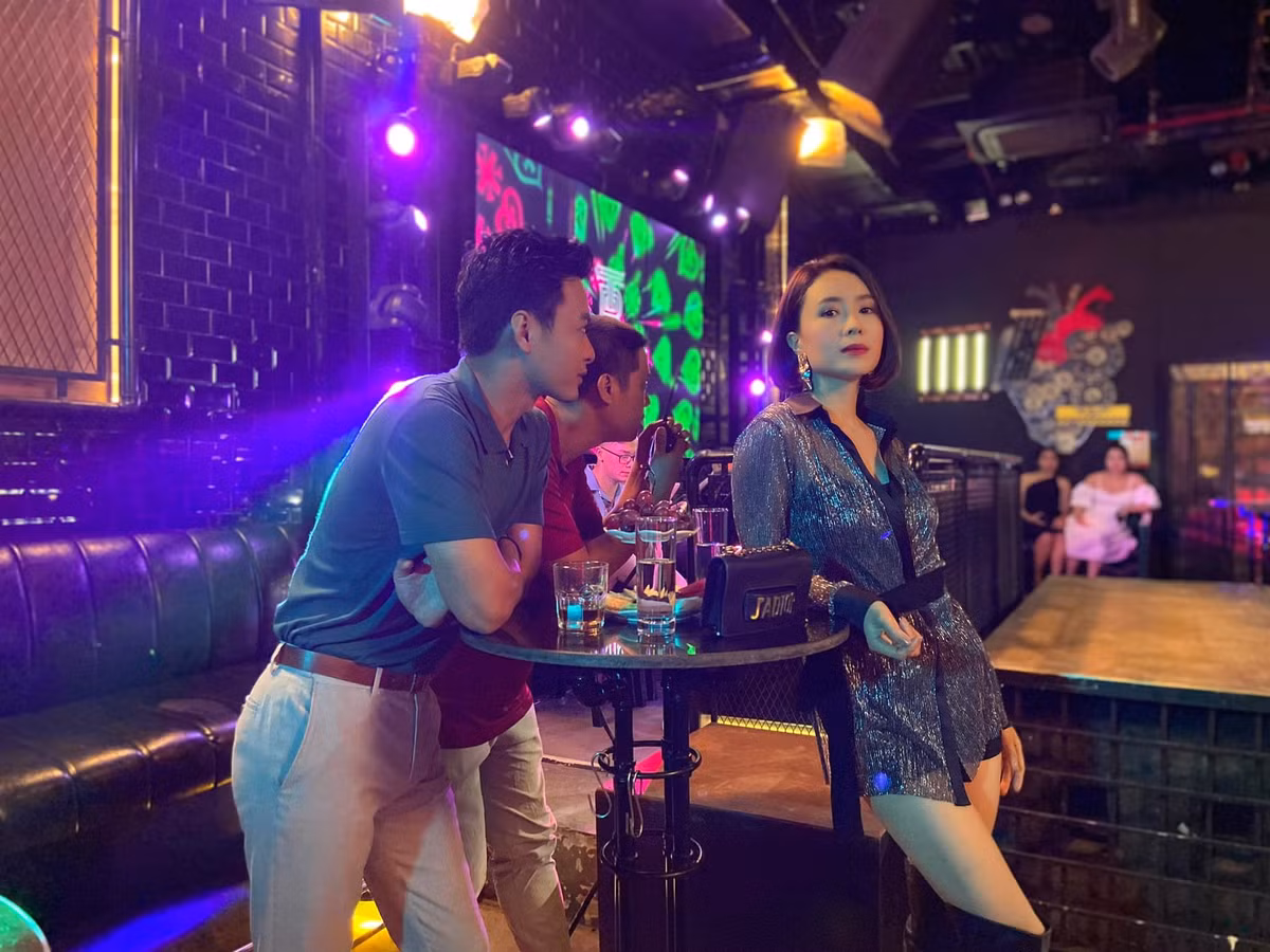 Hong Diem - Hong Dang chia tay van gay bao man anh-Hinh-2