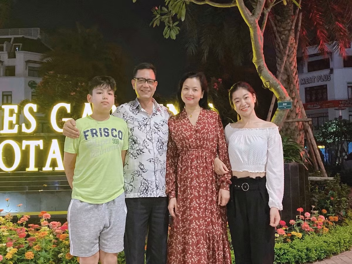 Ngo ngang nhan sac tuoi 52 cua NSND Thu Que