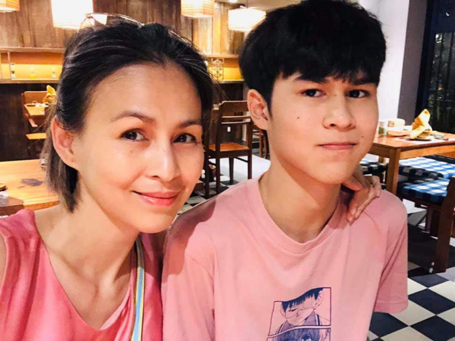 Con rieng Huy Khanh 16 tuoi da la tay choi trong gioi bat dong san-Hinh-3