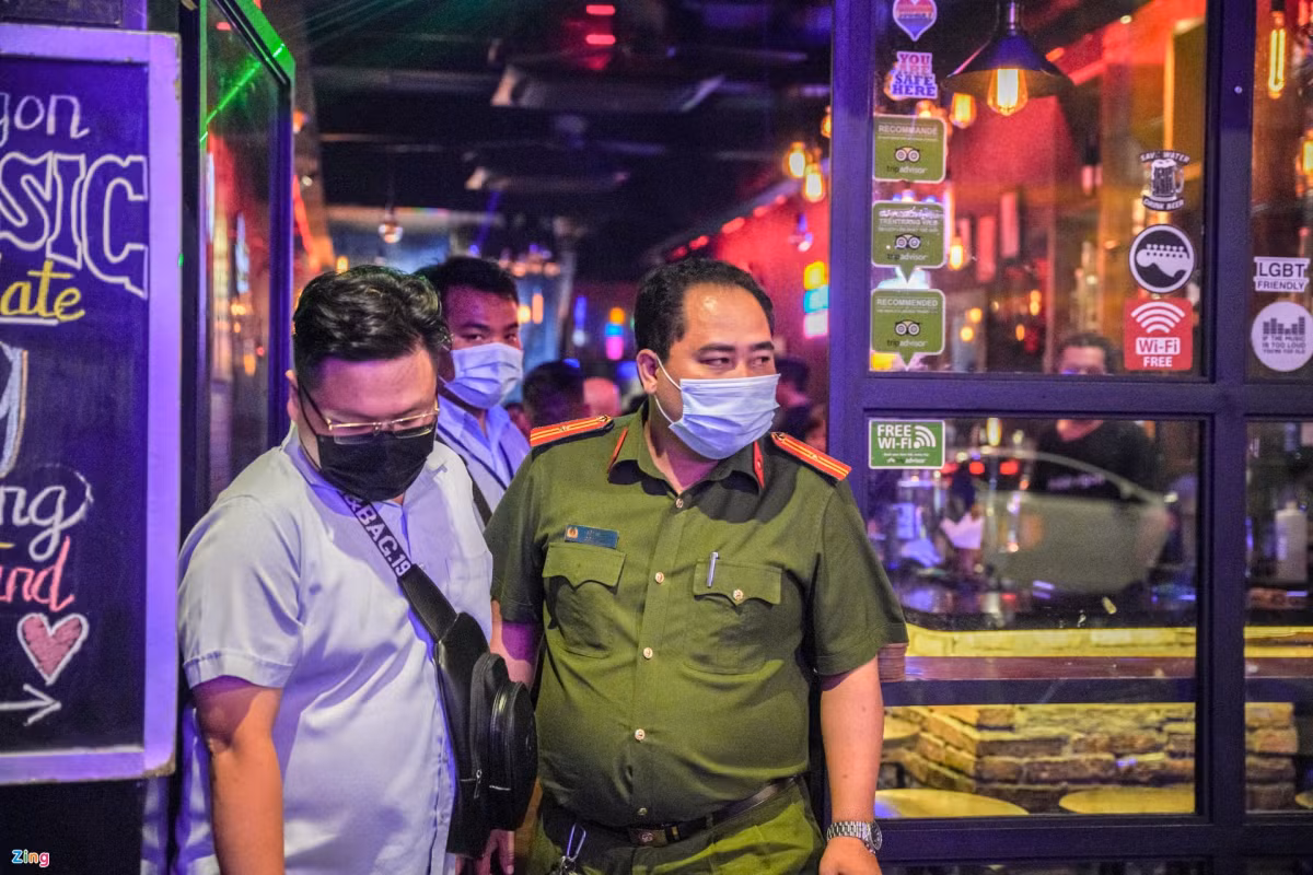 Quan bar, karaoke mo 