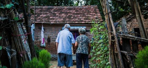 Tuong con di lam an xa, hoa ra da chet trong be phot