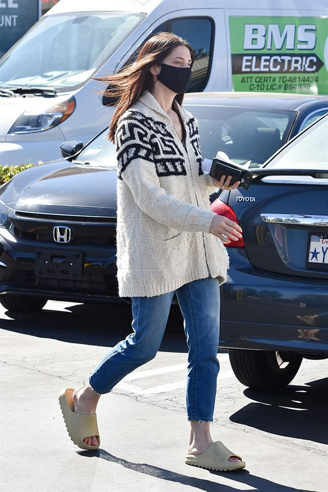 Cường Đô la 'đụng' toàn siêu sao Hollywood đôi dép lê 1,5 triệu - Hình 15 Cuong Do la 'dung' toan sieu sao Hollywood doi dep le 1,5 trieu-Hinh-15