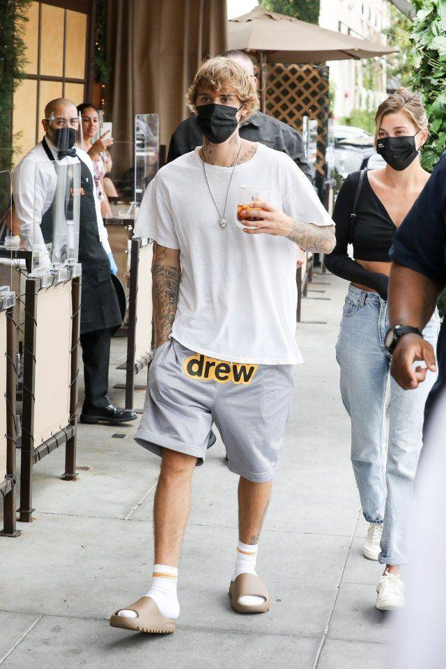 Cường Đô la 'đụng' toàn siêu sao Hollywood đôi dép lê 1,5 triệu - Hình 13 Cuong Do la 'dung' toan sieu sao Hollywood doi dep le 1,5 trieu-Hinh-13