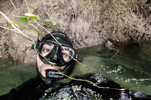 Nhiep anh gia lieu mang chup chung voi tran 'khung'-Hinh-2