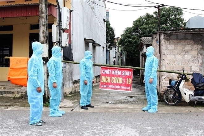 Ha Nam cach ly xa hoi xa Dao Ly sau khi phat hien 3 ca duong tinh SARS-CoV-2