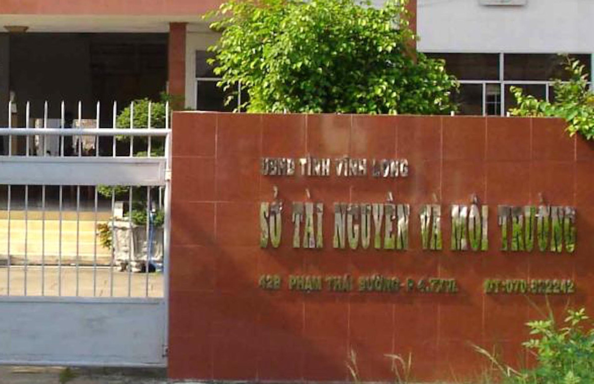 Ky luat Pho giam doc So Tai nguyen va Moi truong Vinh Long