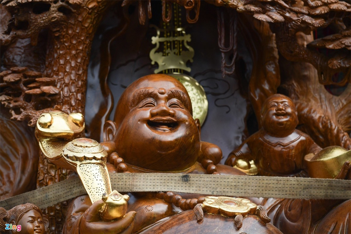 Tận mục bộ bàn ghế gỗ Nu Kháo gần 3 tỷ đồng ở Hà Nội ảnh 4