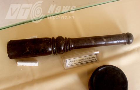 Gậy gỗ mun dùng để giết người vô tội của bọn Pol Pot.