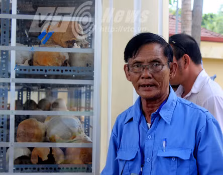 Ông Nguyễn Văn Tiệm trở thành người kể chuyện ở khu di tích Ba Chúc.