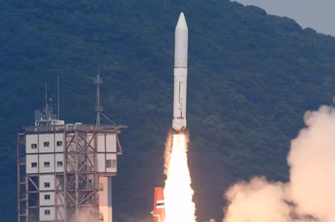 Tên lửa đẩy mang phóng vệ tinh Epsilon của Nhật Bản.