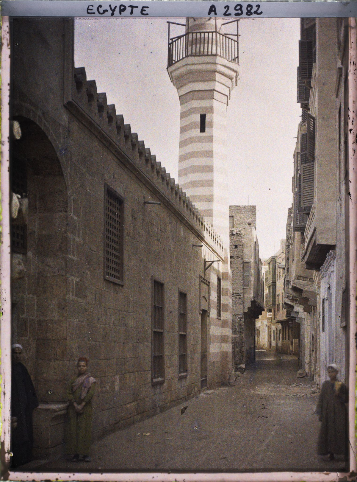 Cảnh đời thường trong khu phố cổ Cairo.