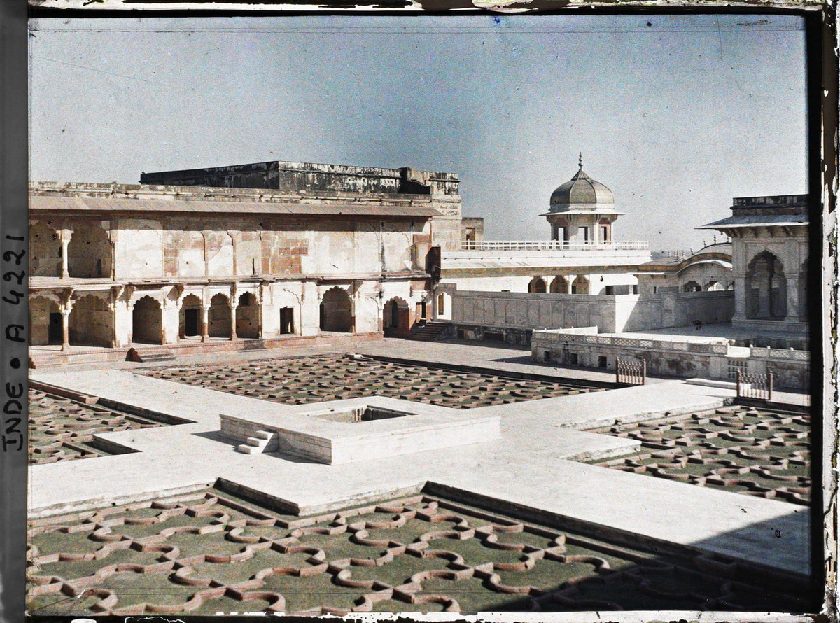 Khu vực Vườn nho (Anguri Bagh) ở Pháo đài Đỏ.