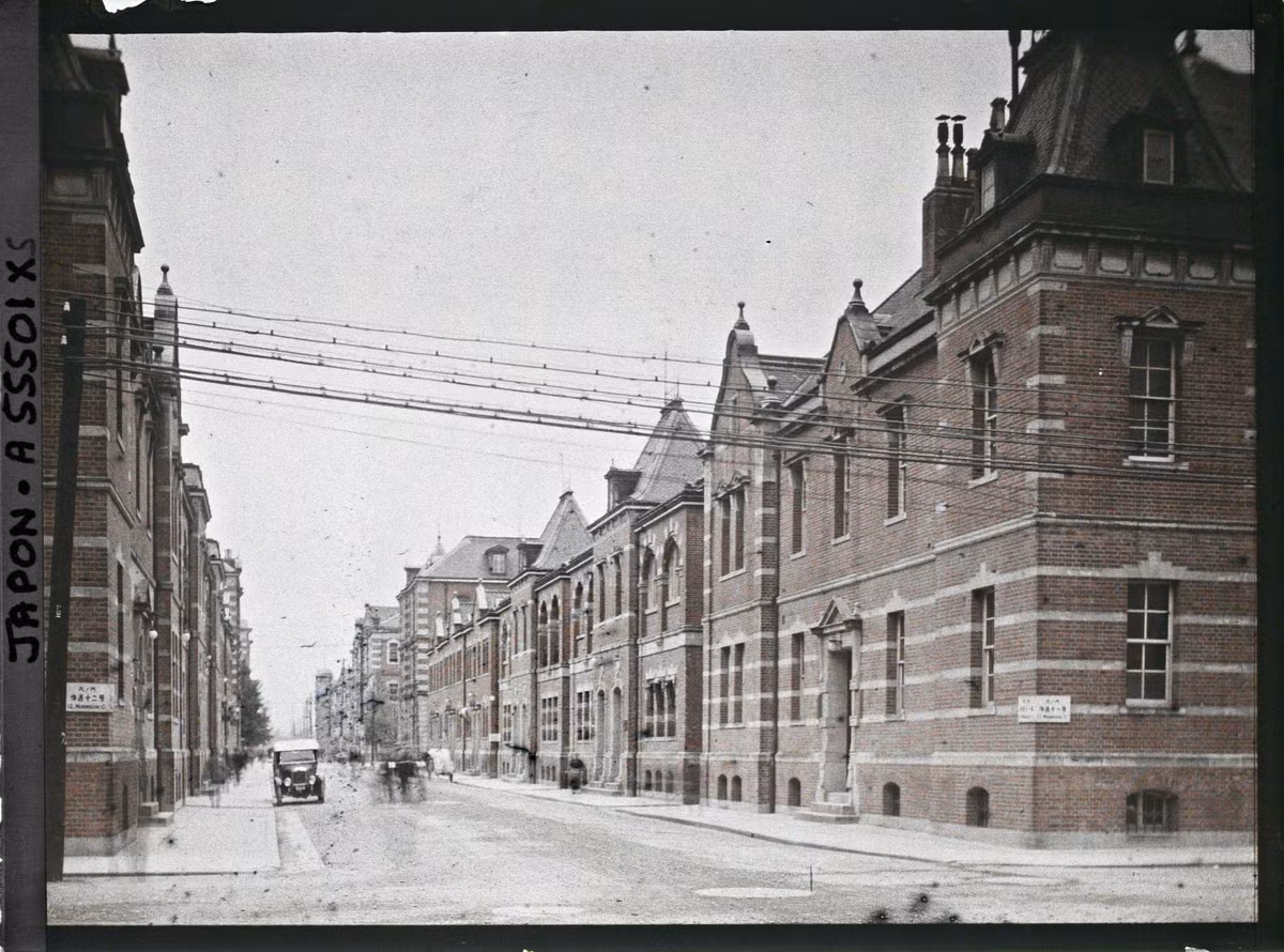 Khu phố mang đậm chất châu Âu ở Marunouchi.