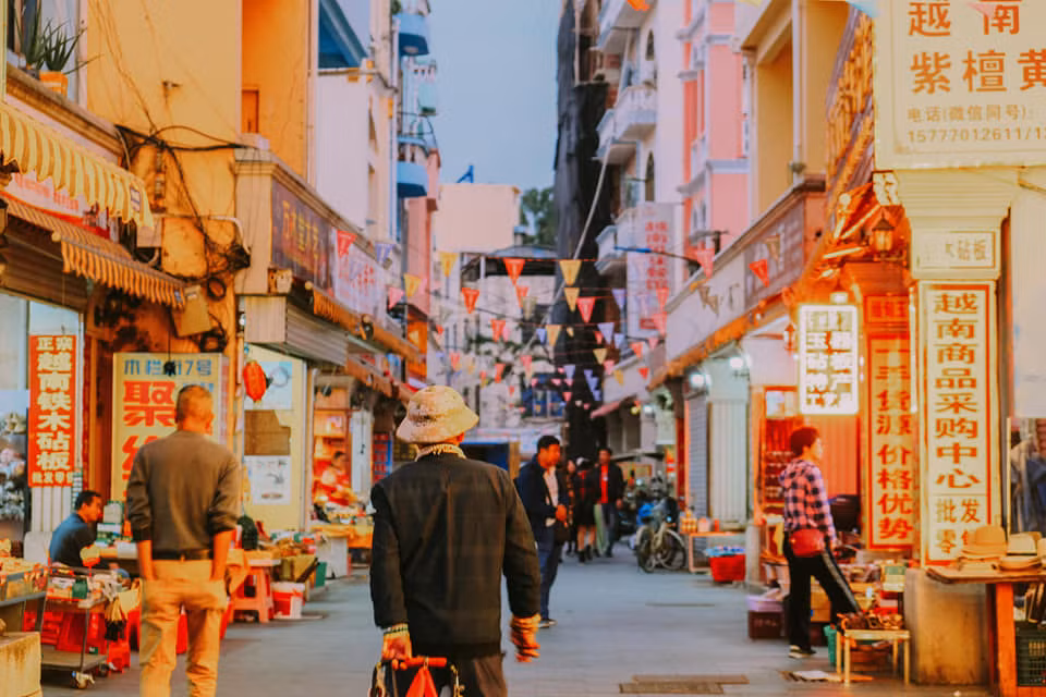 Dan mang ram ro ru nhau di Trung Quoc ton chua den 2 trieu dong/nguoi-Hinh-2