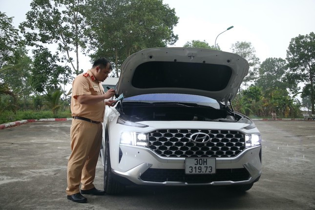 Các đăng kiểm CSGT được phân bổ về 10 trung tâm đăng kiểm ở Hà Nội. Số lượng người sẽ tuỳ vào từng trung tâm.