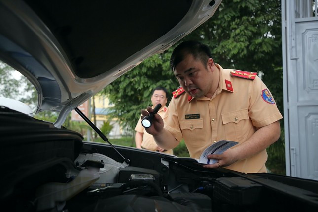 Đợt đầu tiên sẽ có 50 cán bộ, chiến sĩ đăng kiểm bàn giao cho Cục Đăng kiểm.
