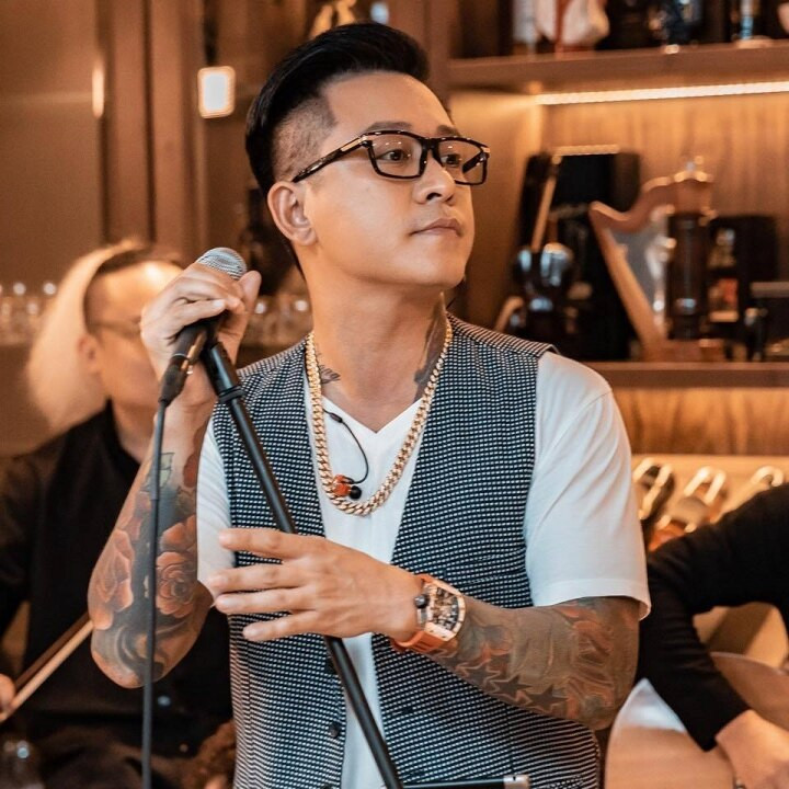 Bi nhan xet ‘noi nhieu nhu dan ba’, Tuan Hung phan ung the nao?