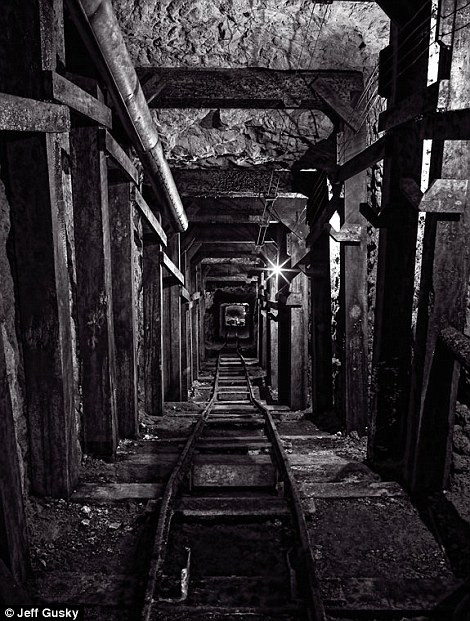 Trong Chiến tranh thế giới 1, binh sĩ thường sử dụng các mỏ bỏ hoang để làm nơi trú ẩn.