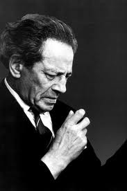 Trong thời gian ở Vienna, Messing đã gặp bác sĩ - nhà phân tâm học nổi tiếng Sigmund Freud. Vị bác sĩ này đã tiến hành một cuộc kiểm tra khả năng đặc biệt của Messing và rất bất ngờ trước kết quả có được.