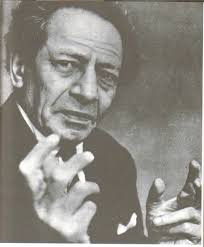 Wolf Messing được đánh giá là một trong những nhà tiên tri nổi tiếng nhất ở châu Âu giai đoạn năm 1930 - 1960, trong đó có tiên đoán về số phận của Hitler.