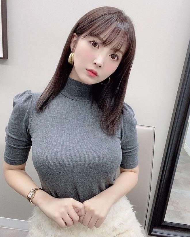 Sao phim 18+ uat nghen ke canh nong phai dien lai 5 lan