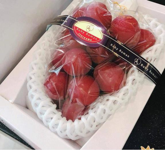 Dat ngang mot chiec xe Mercedes gan 2 ty dong, qua vai gia luc co gi dac biet?-Hinh-2