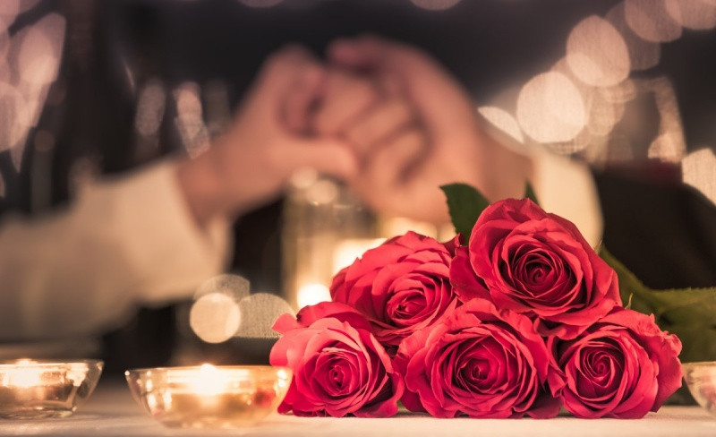 Cặp vợ chồng cùng lên mạng tìm nhân tình - Hình 3 Cap vo chong cung len mang tim nhan tinh-Hinh-3