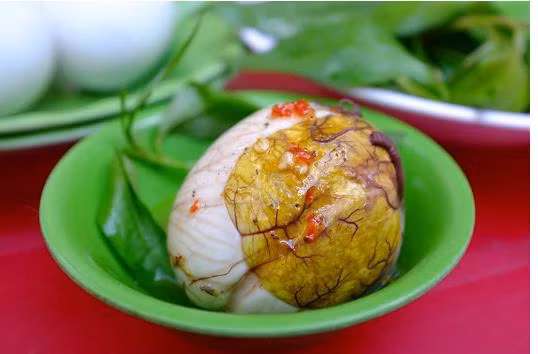 F0 o nha an 1 qua trung vit lon vao thoi diem 'bo tua nhan sam'-Hinh-3