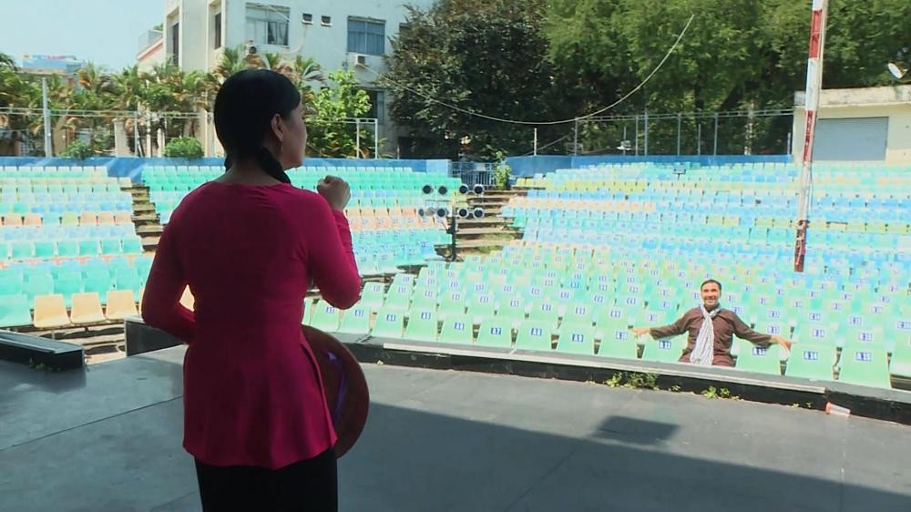 “Ca si ty phu” Ha Phuong tung benh nang, phai ban het tai san de chua-Hinh-4