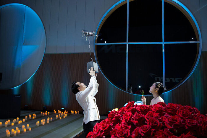 Cận cảnh nhan sắc quyến rũ của vợ hai Minh Nhựa ở tuổi 33 - Hình 9 Can canh nhan sac quyen ru cua vo hai Minh Nhua o tuoi 33-Hinh-9