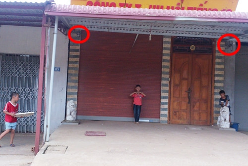 Nhà của Tàng được lắp đặt hệ thống camera an ninh khắp nơi.