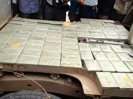 Đây là một trong những điểm nóng nhất về mua bán ma túy của xã Lóng Luông. Nhiều trùm ma túy sinh ra và lớn lên ở đây, trong đó có Tráng A Tàng.