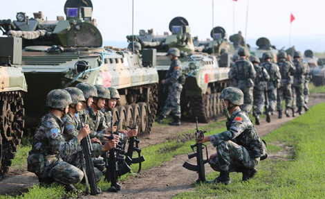 Xe chiến đấu bộ binh WZ-501 (Type 86) tập trận ở Nga.