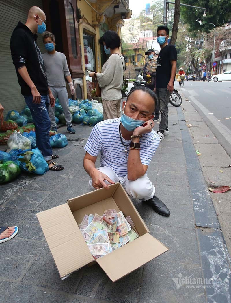 Ban 10 tan rau/ngay, nguoi dan ong tiet lo ‘mon lai’ chua tung co-Hinh-7