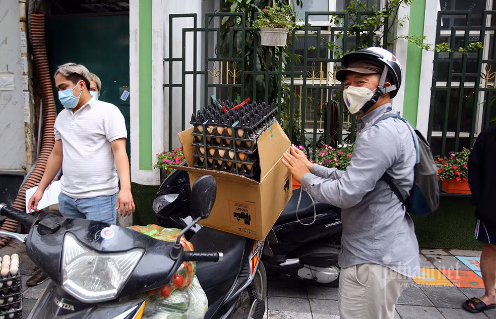 Ban 10 tan rau/ngay, nguoi dan ong tiet lo ‘mon lai’ chua tung co-Hinh-9