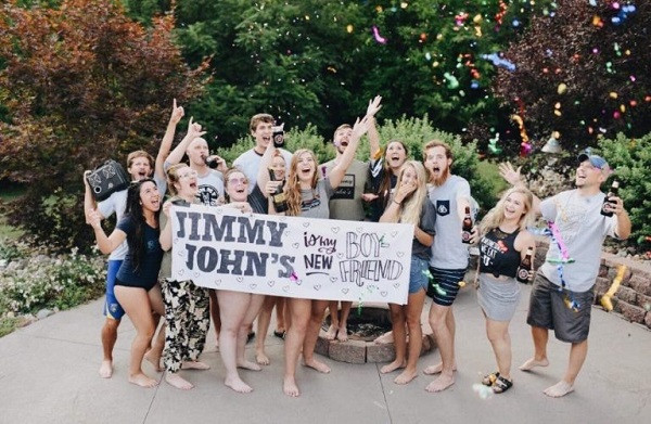 Thương bạn trai học hành vất vả, cô gái đặt đồ ăn giao tận nơi, không ngờ nhận về “cái tát” đau đớn ảnh 3