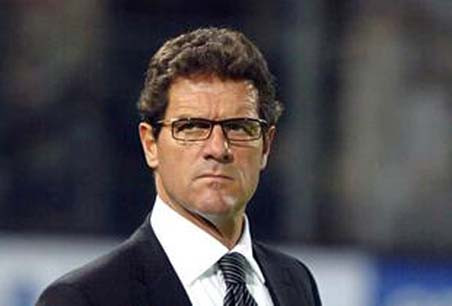Fabio Capello đang là HLV được trả lương cao nhất thế giới trên cương vị thuyền trưởng của các ĐTQG nhưng Capello lại một lần nữa thất bại trên cương vị này, lần trước là với đội ĐT Anh. ĐT Nga của Capello đã thi đấu thiếu sức thuyết phục và không vượt qua vòng bảng. Mặc dù được đảm bảo công việc bởi LĐBĐ Nga nhưng dường như các CĐV lại không đồng ý và đã treo đầy bao cao su trước trụ sở LĐBĐ Nga để đòi Capello phải ra đi.