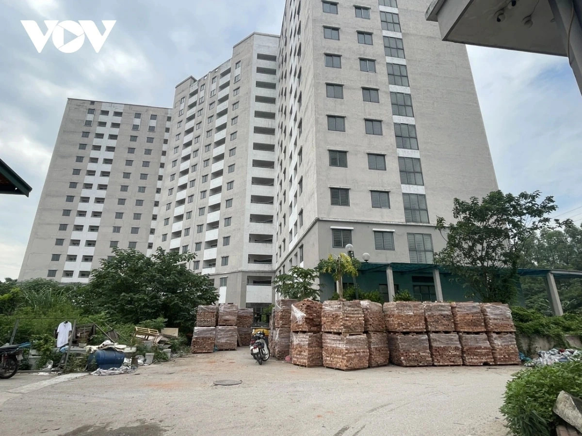 “Hồi sinh” nhà tái định cư bỏ hoang để “giải cơn khát” nhà ở - Hình 2 “Hoi sinh” nha tai dinh cu bo hoang de “giai con khat” nha o-Hinh-2