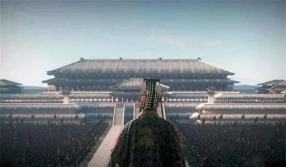 Rồng đã tồn tại kể từ khi nền văn minh Trung Quốc ra đời. Phát hiện khảo cổ sớm nhất về nguồn gốc của hình tượng rồng là trong một ngôi mộ cổ từ thời kỳ Văn hóa Yangshao (5000–3000 TCN - là nền văn hóa tiền sử của lưu vực Hoàng Hà của Trung Quốc) được khai quật ở Hà Nam vào năm 1987.