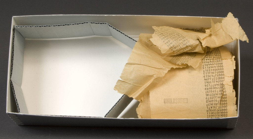 Vì sao siêu máy tính thập niên 50 lại có cuộn giấy vệ sinh? - Hình 4 Vi sao sieu may tinh thap nien 50 lai co cuon giay ve sinh?-Hinh-4