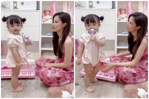 Mới đây, tiểu công chúa Winnie đã "gây bão" cõi mạng khi trổ tài luyện thanh cùng với mẹ. Mẹ làm mẫu câu nào, cô bé liền bắt nhịp ngay câu đó. Nhìn cô bé thực hành nhiệt tình, dân tình cho rằng chẳng mấy chốc cô bé sẽ "vượt mặt" mẹ về high note.