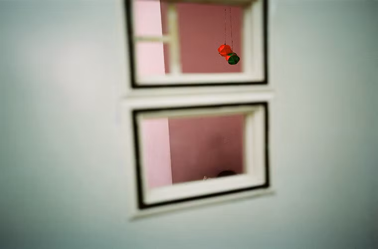 Một số nữ tù nhân chia sẻ họ bị quản ngục lạm dụng thể chất.