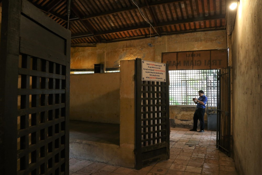 Phat huy gia tri lich su noi Tong Bi thu Tran Phu bi giam giu va hy sinh-Hinh-2